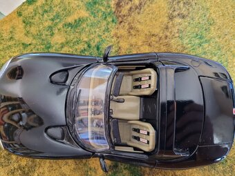 Modely aut 1:18, výrobce Burago, Italie - 16