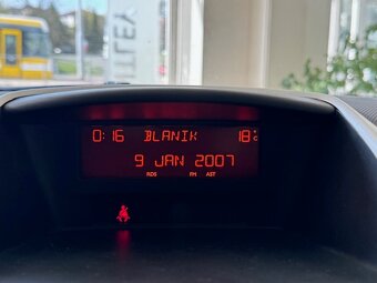 Peugeot 207, 1,4 HDi - 16