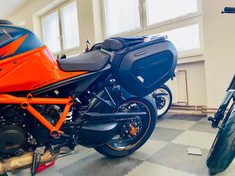 KTM 1290 Super Duke R = SPARK /SOFT /VÝBAVA 50.000 - 16