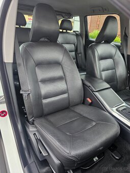 VOLVO XC70 2016 2.0D4 133kW SUMMUM,TEMPOMAT,VÝHŘEVY,SERVISKA - 16