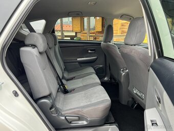 Toyota Prius, 1.8 i 73kW HYBRID 7 MÍST - 16
