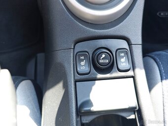 Honda Civic 8g 1.8 i-VTEC Executive DPH - 16