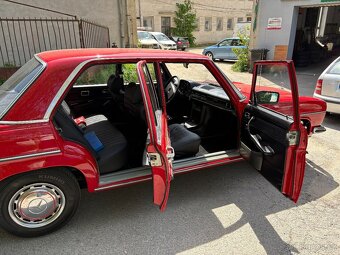 Mercedes-Benz 200D W114, automat - 16