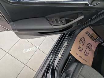 Octavia Combi Scout 2.0 TDI 4x4 DSG - 16