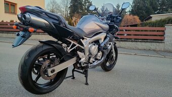 Yamaha FZ6 Fazer - 16