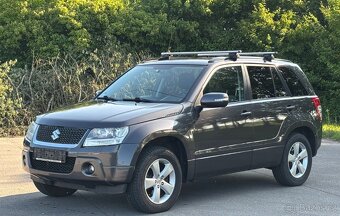 Suzuki Grand Vitara 2.4i Club+ benzín 124kw - 16
