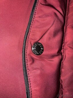 DÁMSKA BUNDA GUESS vel.M - 16