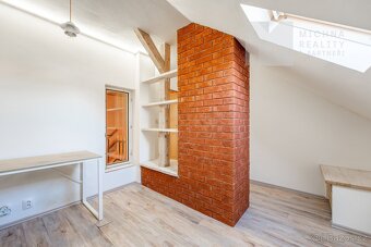 Prodej rodinného domu 180 m2, garáž, pozemek, 297 m2 - 16