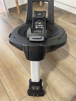 Autosedačka Britax Römer Baby safe 5Z2+základna Flex base 5Z - 16