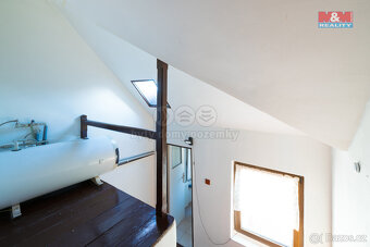 Prodej nájemního domu, 370 m², Aš, ul. Studentská - 16