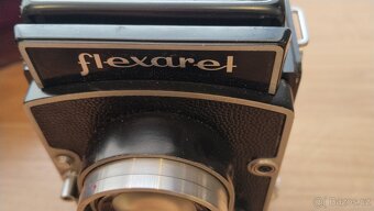 Staré fotoaparáty hlubiťák 2 a Flexaret - 16
