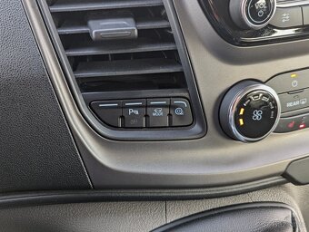 Ford Transit Custom 2.0EcoBlue 96kW 8 MÍST, KAMERA - 16