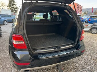 Mercedes-Benz ML 300 CDI 7G 136t km 4-Matic r.2010 - 16