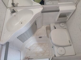 Knaus Sudwind 460, předstan, WC, STK, soběstačný - 16