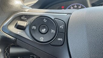 Opel Insignia B 2.0 CDTI 128kw MANUÁL - 16