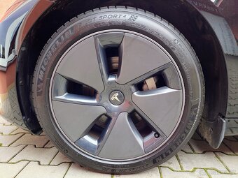Tesla Model 3 2021 Standard Range Plus 239 kW - 16