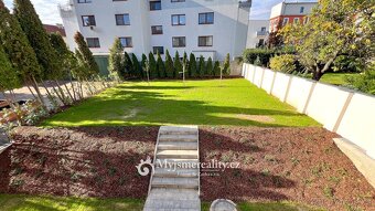 Pronájem bytu s balkonem 2+kk, 40 m2 - Znojmo, ul. Jarošova - 16