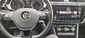 VW Touran 1,4 TSi 110kW benzín DSG Sound 7.mistný - 16