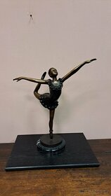 Velká bronzová plastika baletka 55 cm signováno 6240 - 16