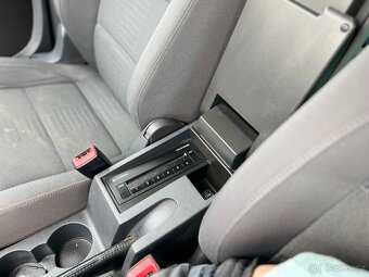 Touran 2.0 TDI 103kW motor BMM, výbava HIGHLINE - 16
