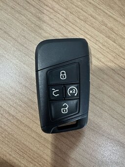VW Tiguan .2.0 TSI. Elegance.KEYLESS.7mist. - 16