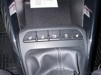 KIA Stonic 2018 1. majitel - 16