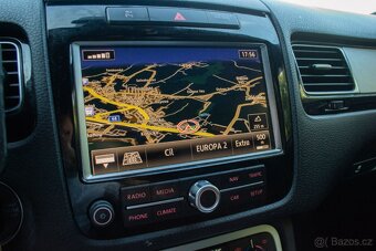 Volkswagen Touareg II 3.0 V6 TDI - 16