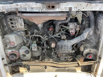 VW Caddy mk1 1.6 benzín více kusů, 2x doklady - 16