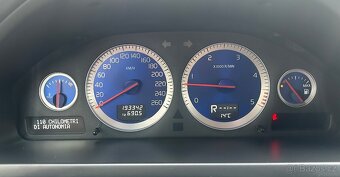 VOLVO XC90 2.4D5 R-DESIGN 147KW 4x4 7MÍST-Bi XENON-KŮŽE-PDC - 16