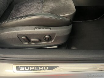 Škoda Superb kombi SportLine 2.0TSI 4x4 DSG KESSY CANTON TAŽ - 16