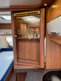 Hobby La Vita 495 UL ~ dělené postele - 16