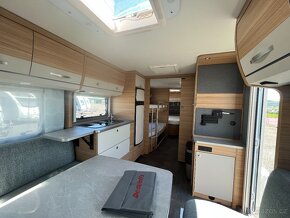 Obytný přívěs Dethleffs 730 FKR - 16