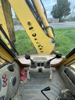 Traktorbagr Komatsu WB 93 R - 16