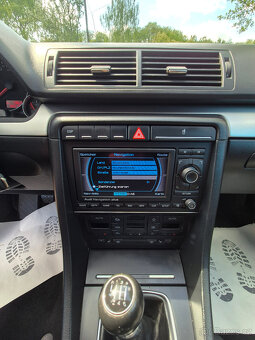 AUDI A4 - 16