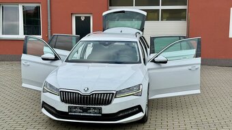 Škoda Superb 3 //2.0TDi//110kW//DSG//LED SVĚTLA//EXECUTIVE// - 16