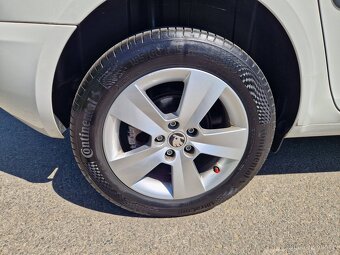 Škoda Roomster 1,4 16 V 63 KW, najeto pouze 31 tis. digikli - 16