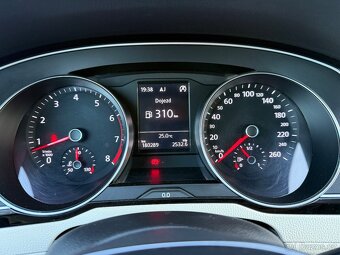 Passat b8 variant led navi top stav - 16