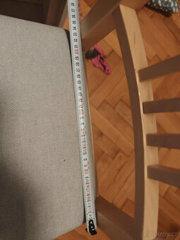 Jídelní rozkládacé stůl a 8 židlí - 16