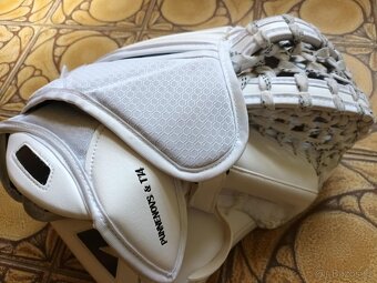 Brankářská lapačka Bauer Vapor Hyperlite 2, custom, klas. g. - 16