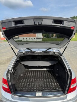 Mercedes-Benz C 200 CDI kombi (W204) - 16