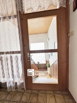 Dvougenerační RD s kanceláří, 2 x garáž, velká zahrada - Pra - 16