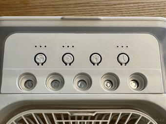Stolní větrák ventilátor s možností chladivé vodní mlhy NOVÝ - 16