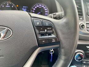 HYUNDAI TUCSON 1,7 CRDI / VÝHŘEV / TEMPOMAT / 2016 - 16