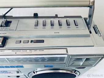 Radiomagnetofon/ boombox REZERVACE JVC RC-M70, rok 1980 - 16