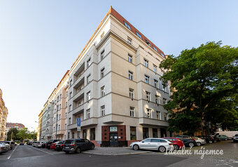 Pronájem bytu 2+kk, Biskupcova, Žižkov, 21900 Kč/měs, 44 m2 - 16