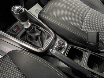 Suzuki Vitara 1,4 i HYBRID ALL GRIP - 16