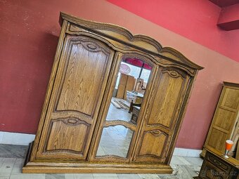 Ložnice Rustikální skříň s posuvnými dveřmi - 16