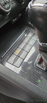 Škoda Octavia Combi RS 2.0TDI 135KW Challenge - 16