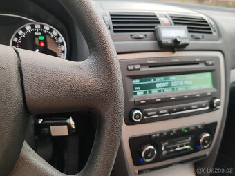benzínová Škoda Octavia FAMILY 1.4 UNIKÁTNÍ STAV DSG automat - 16