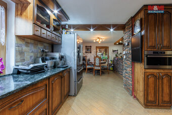Prodej rodinného domu, 152 m², Karlovy Vary, Stará role. - 16